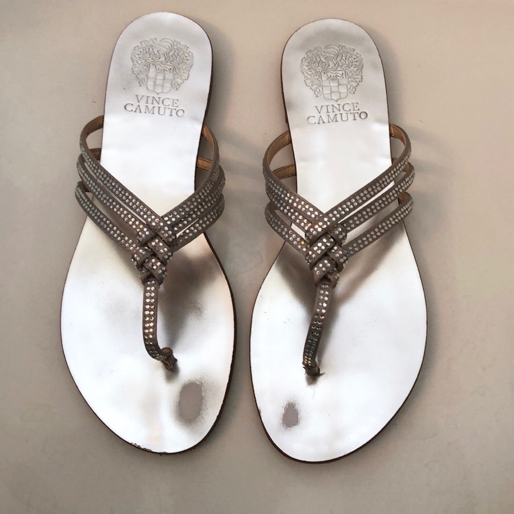VINCE CAMUTO sparkly sandals!! Women’s U.S size 6